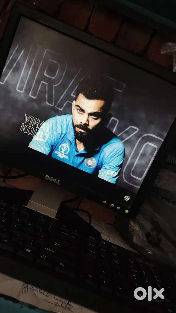 Windows 10 corei3 cpu with full setup (u can also bargain )
