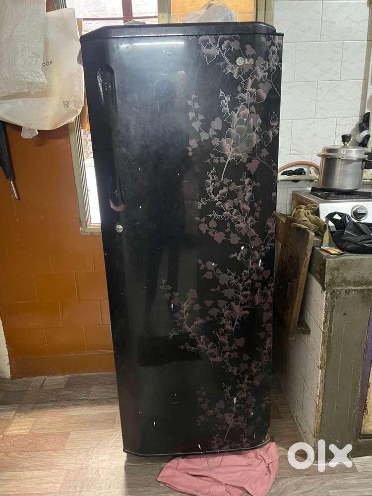 LG fridge good condition