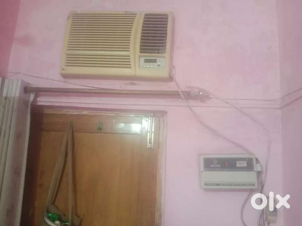 Windows ac lg company   chiled cooling becouse I have bought a new one