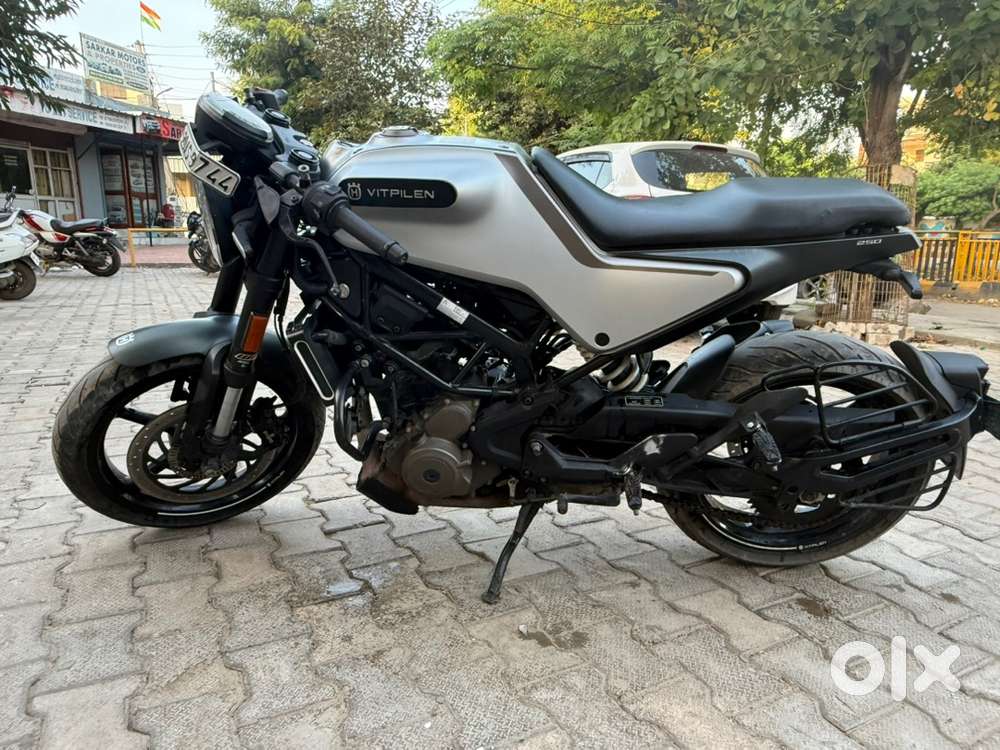 Husqvarna vitipilen 250 in good condition