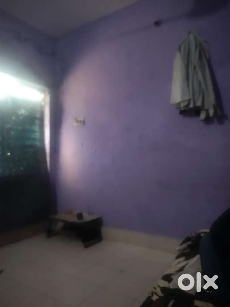 Modinagar flat 2bhk need room partner