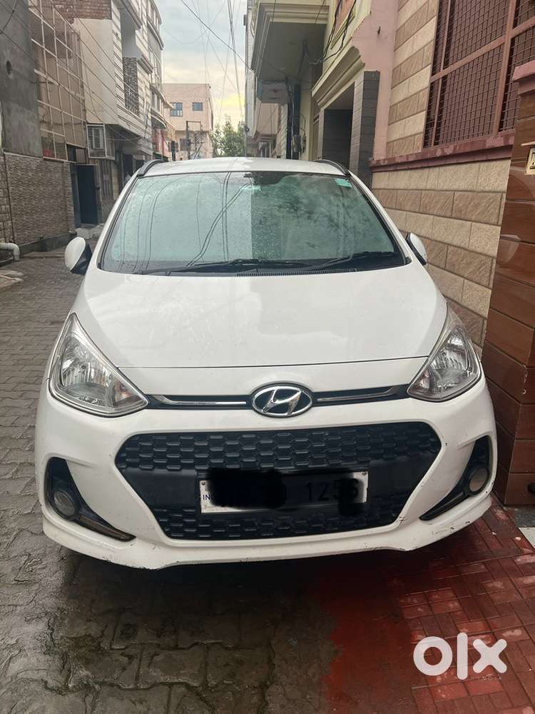 Hyundai Grand i10 2018-19 Petrol 70000 Km Driven