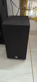 Sound bar with sub