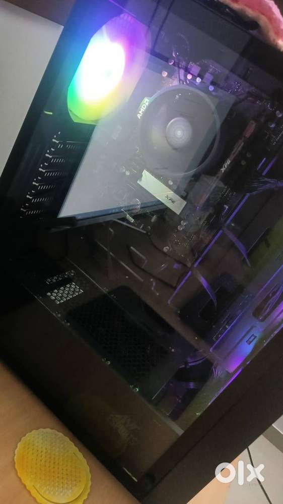 pc. monitor ,cpu, mouse, mouse mat,keyboard