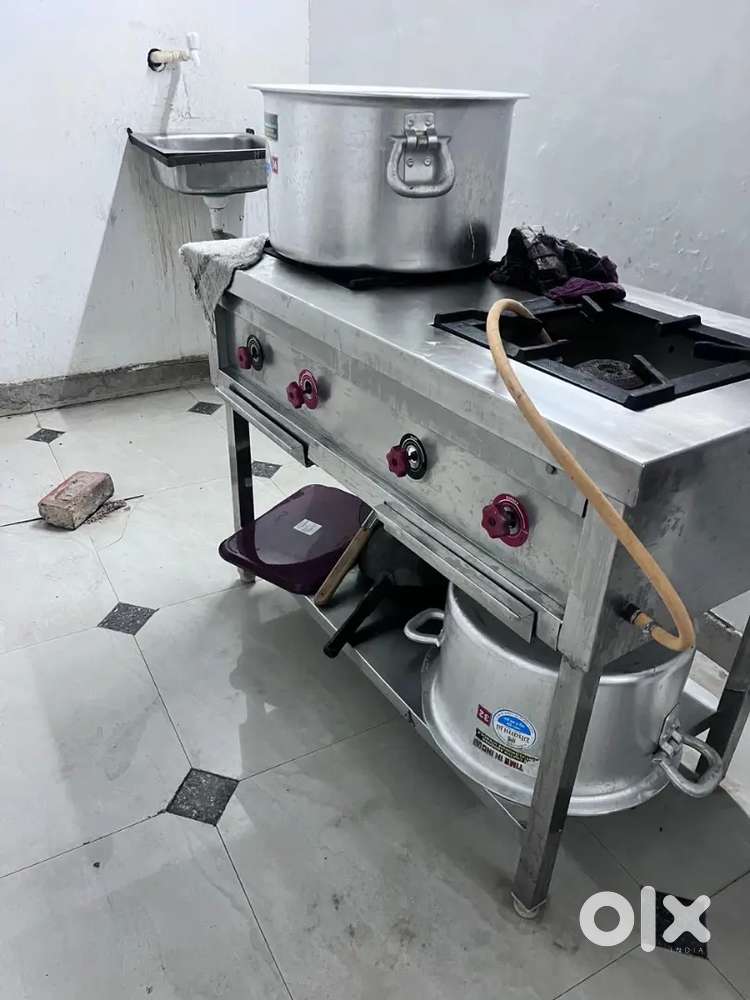 Counter gas with restuarant appliances