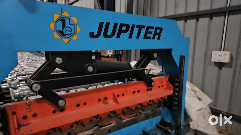 Roll forming/ profiling presser or operator