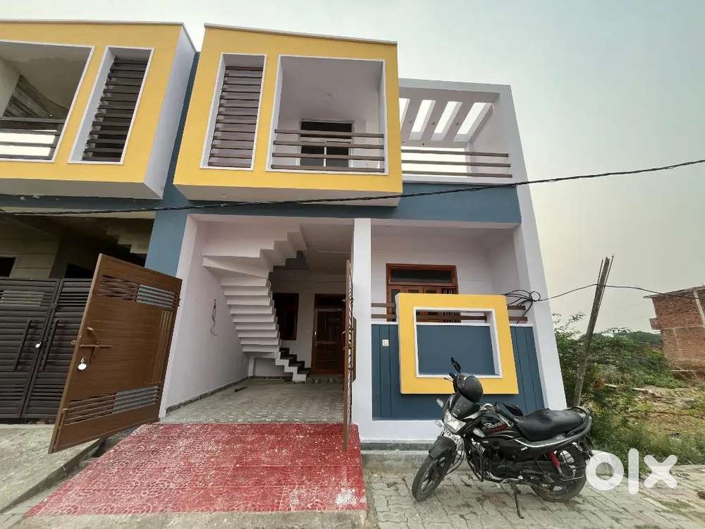 पूरब फेस 900 Sqft 2BHK मात्र 30, 32 से 35 लाख क्लियरेंस सेल में उपलब्ध