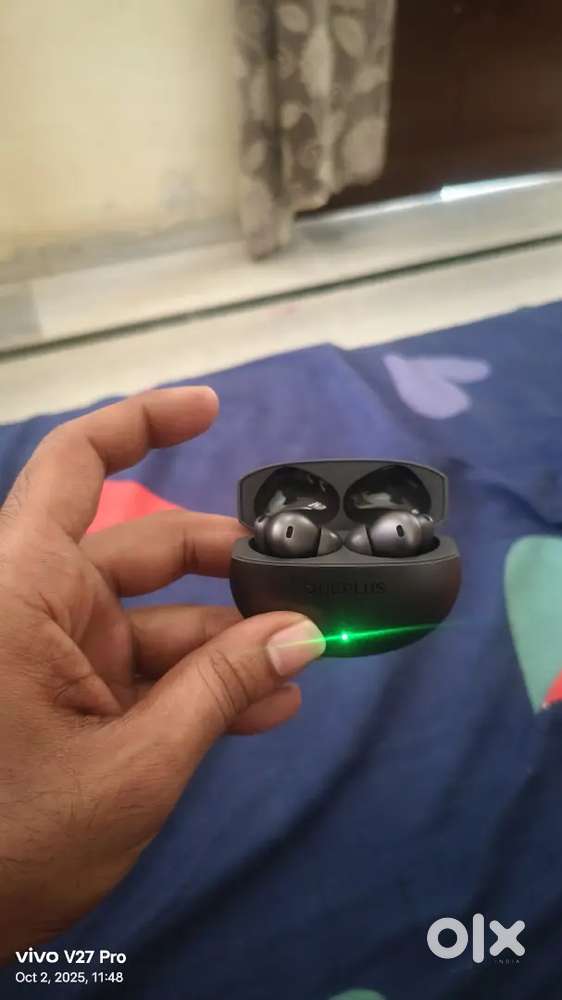 OnePlus buds 4