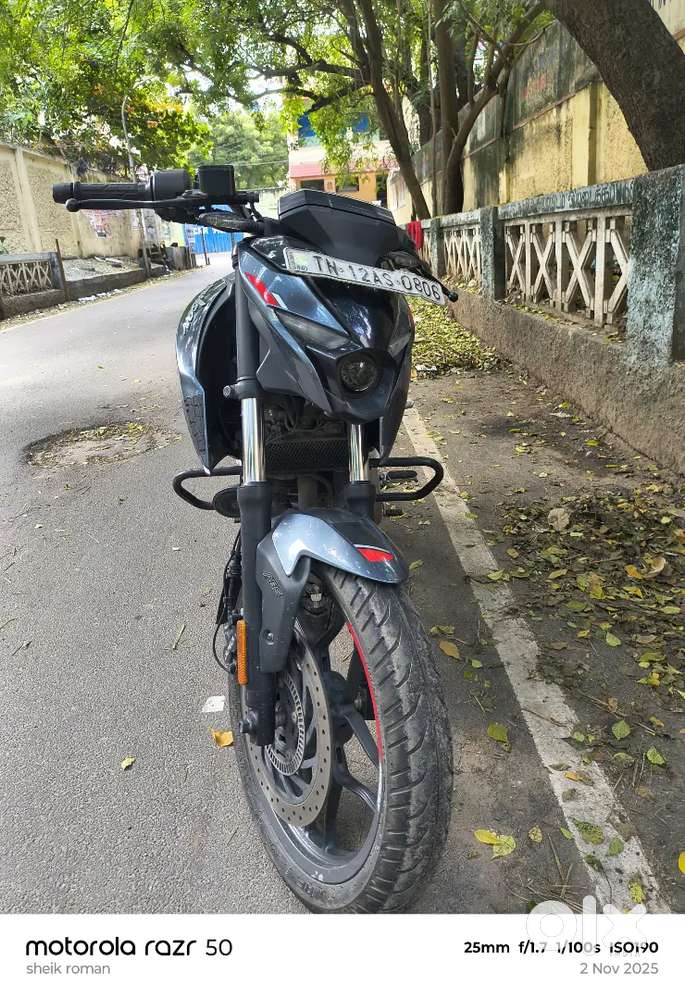 Bajaj pulsar n250