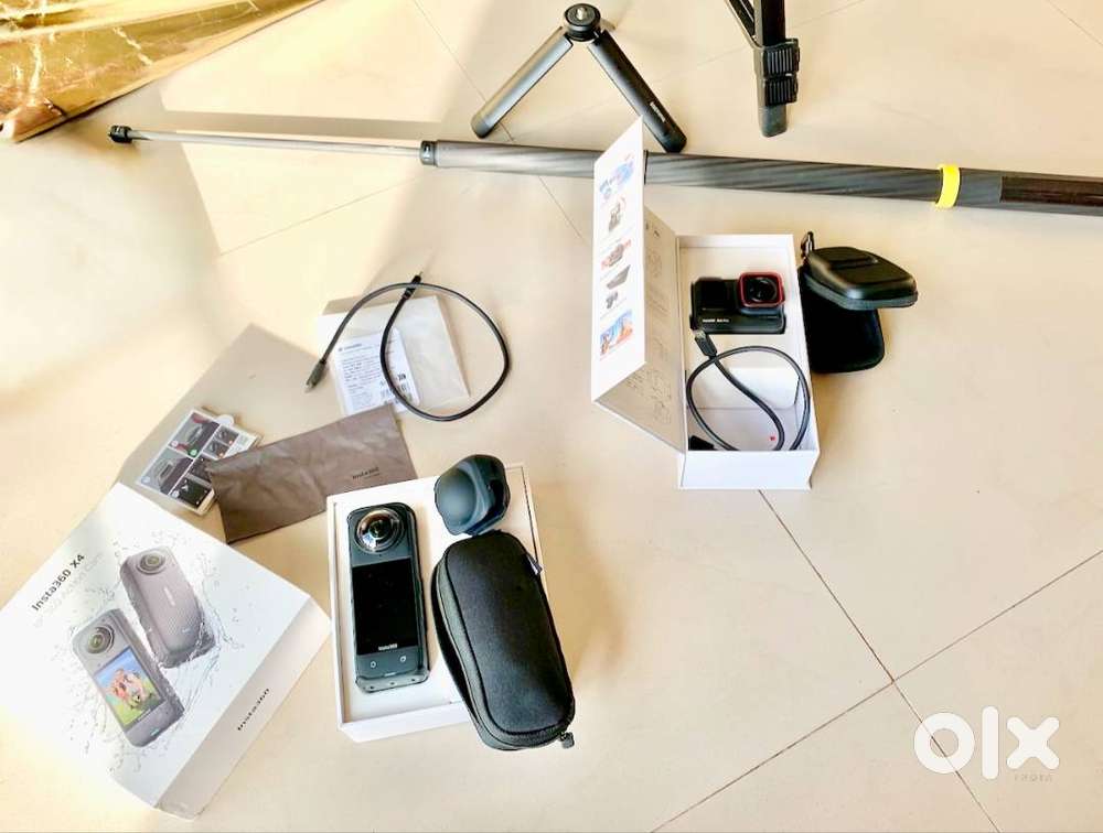 Insta360 X4 + Ace Pro + Selfie Stick, Tripod, SanDisk256GB & Lens Cap