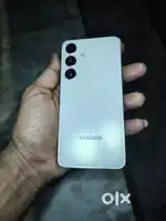 Samsung s24(8, 128) only 7 months old(in warranty) in mint condition