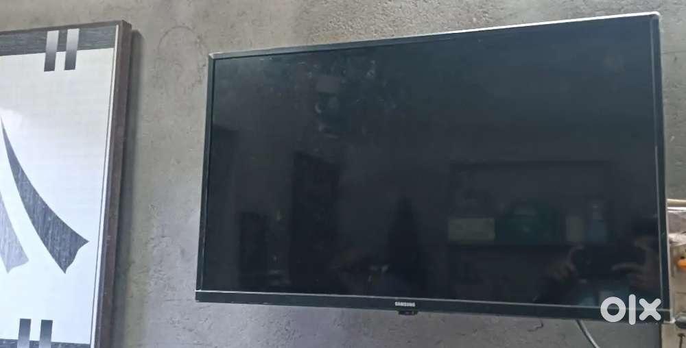 Samsung Led tv smart 32 inch    Tip top condition