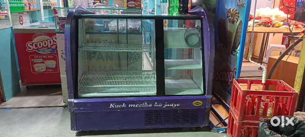 Display fridge