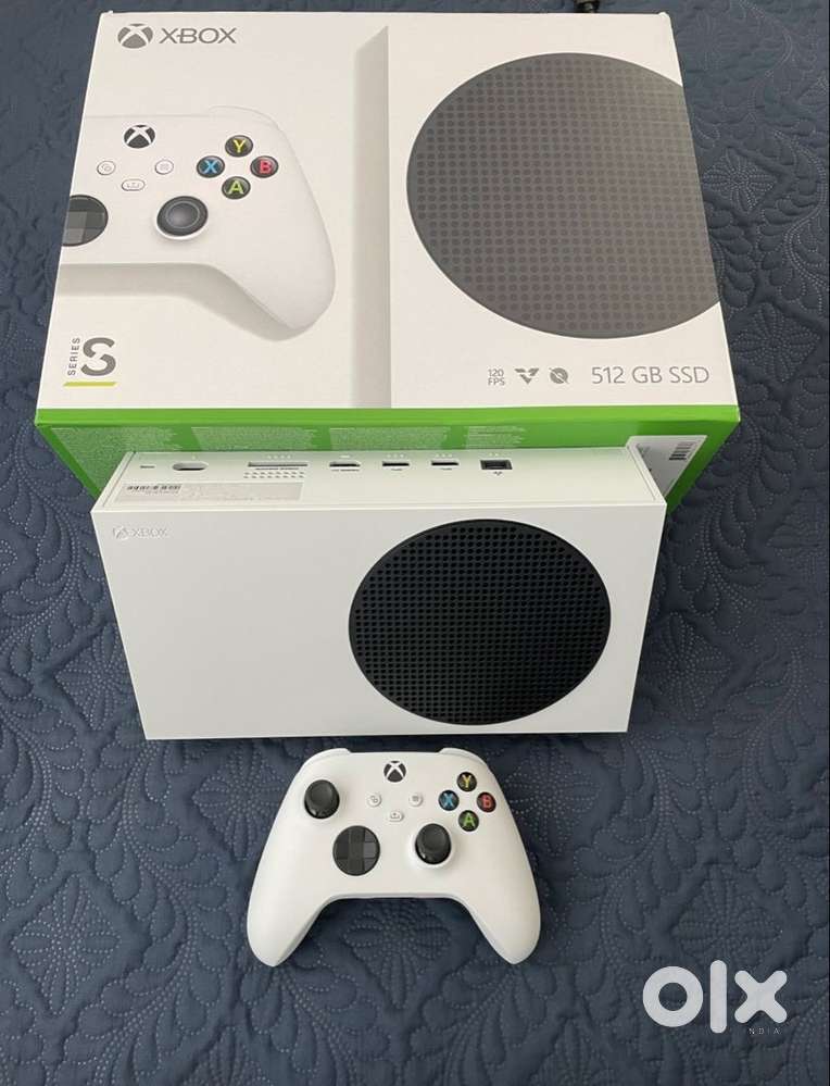 XBOX SERIES S 512gb (ALMOST NEW)