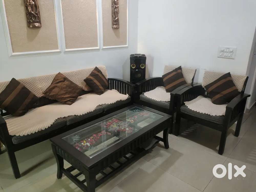 Price down!Sofa Set 5 seater with center table --just for 18,000. Grab