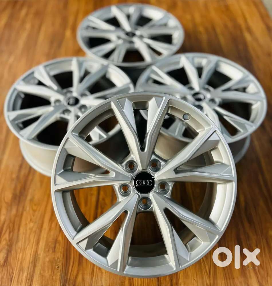 18 inch Latest Audi Q3 in new condition Set of 4 available