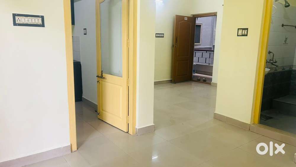 2 bhk flat for rent at punkunnam