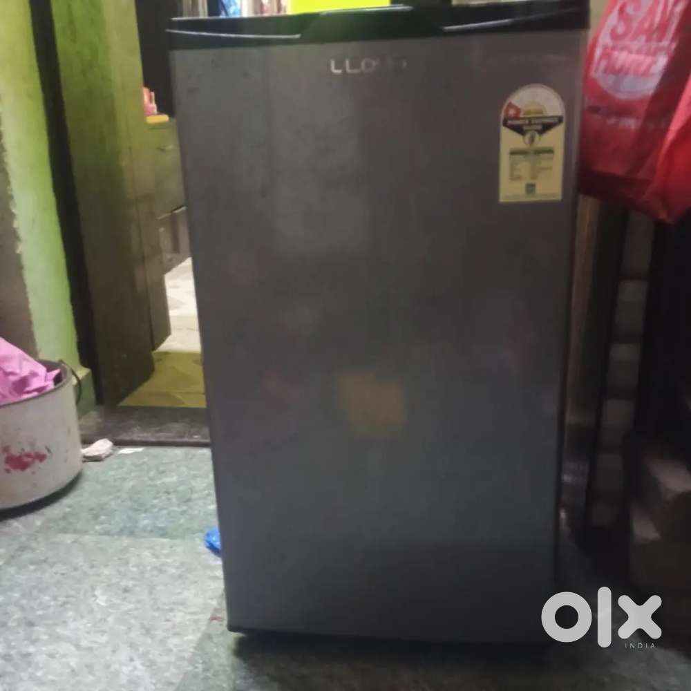 Lloyd Fridge for small room Single door fridge  top working condition