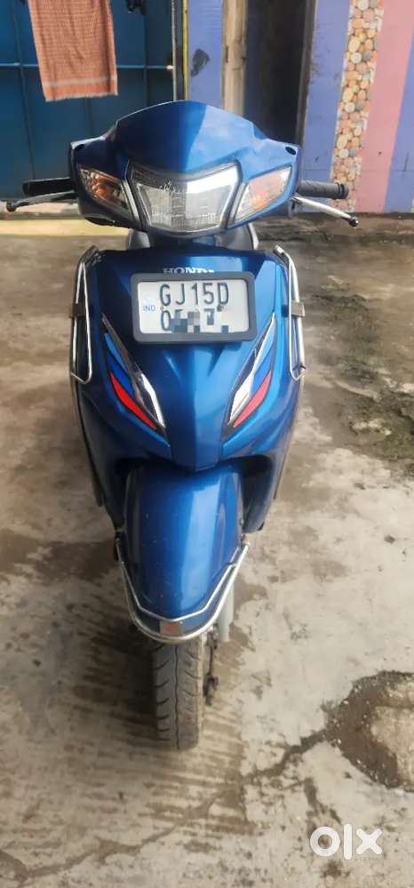 Activa 6g Blue color ladies useing