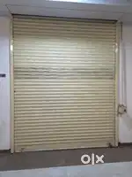 Shop for rent price low prime location