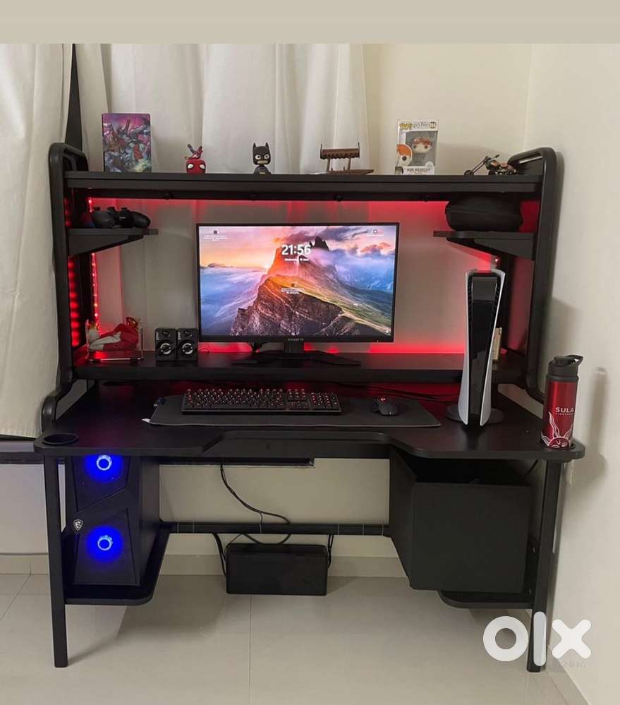 IKEA FREDDE GAMING TABLE / desk