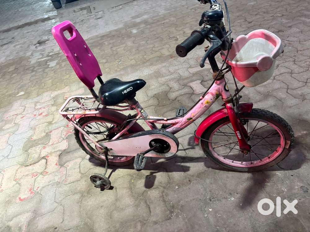 Girls cycle for age 5-7