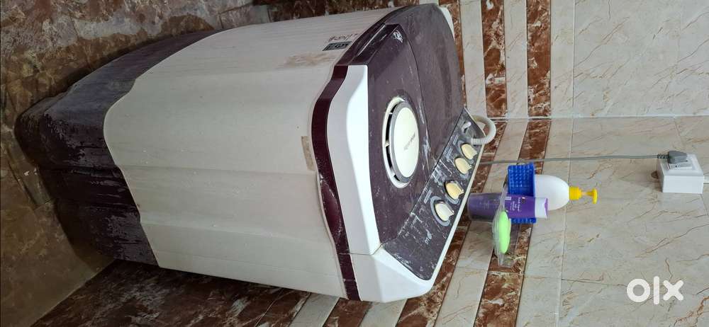LG 8kg Semi-automatic washing machine for sale