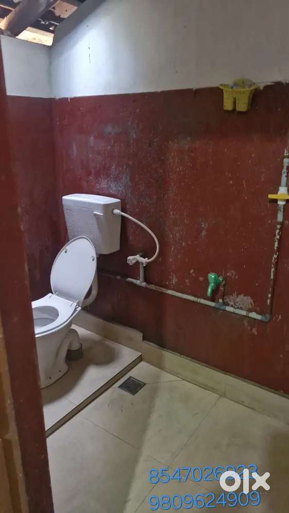 2Bhk house nearto sanskrit university kalady and only5km to Airport.