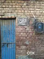 100 gaj area commercial plot for rent