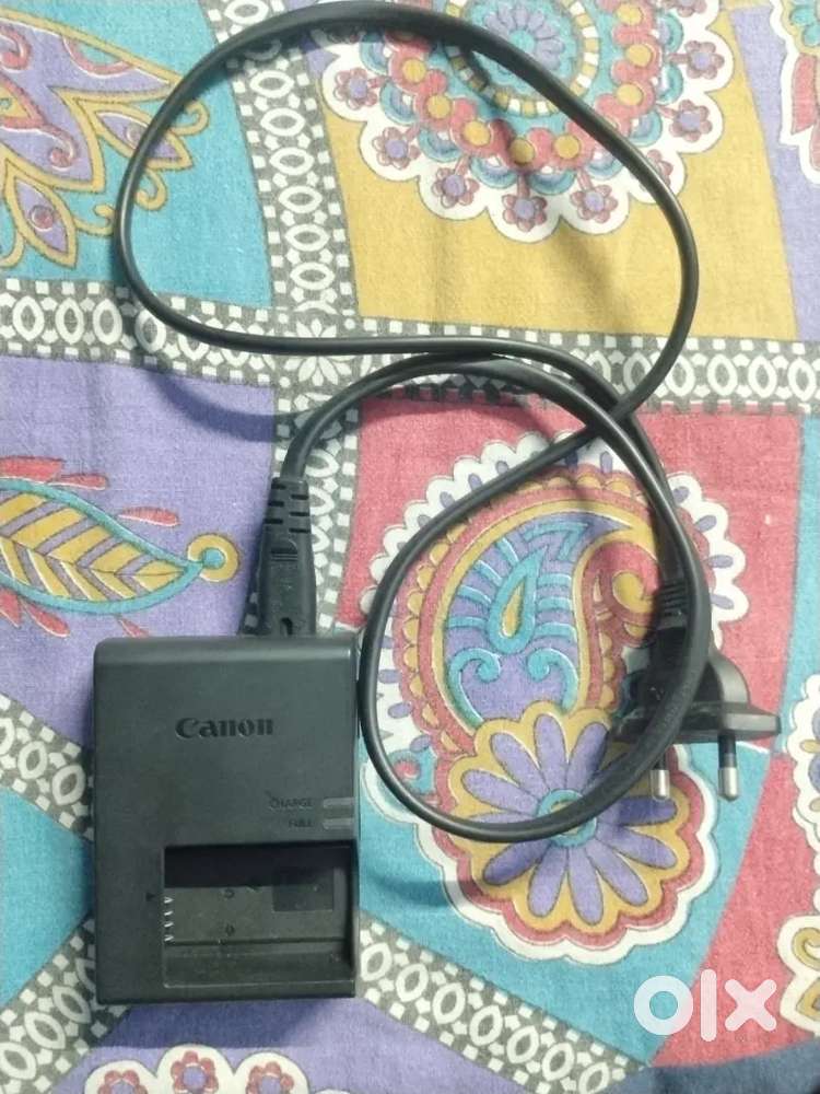 Canon original charger