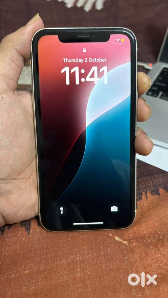 Iphone 11 with bill 64gb