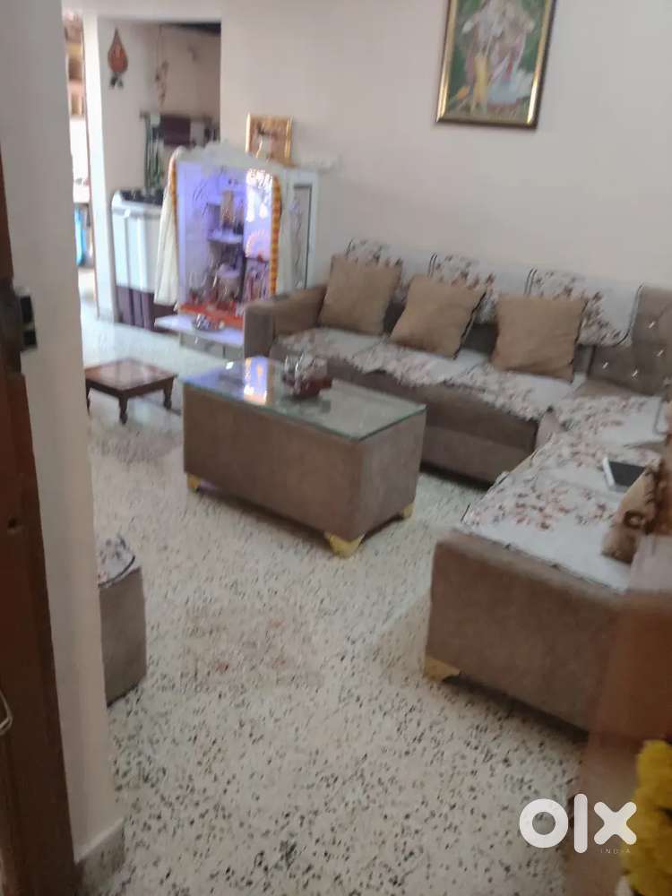 2 bhk semi furnished flat ,1st floor  2 balkani