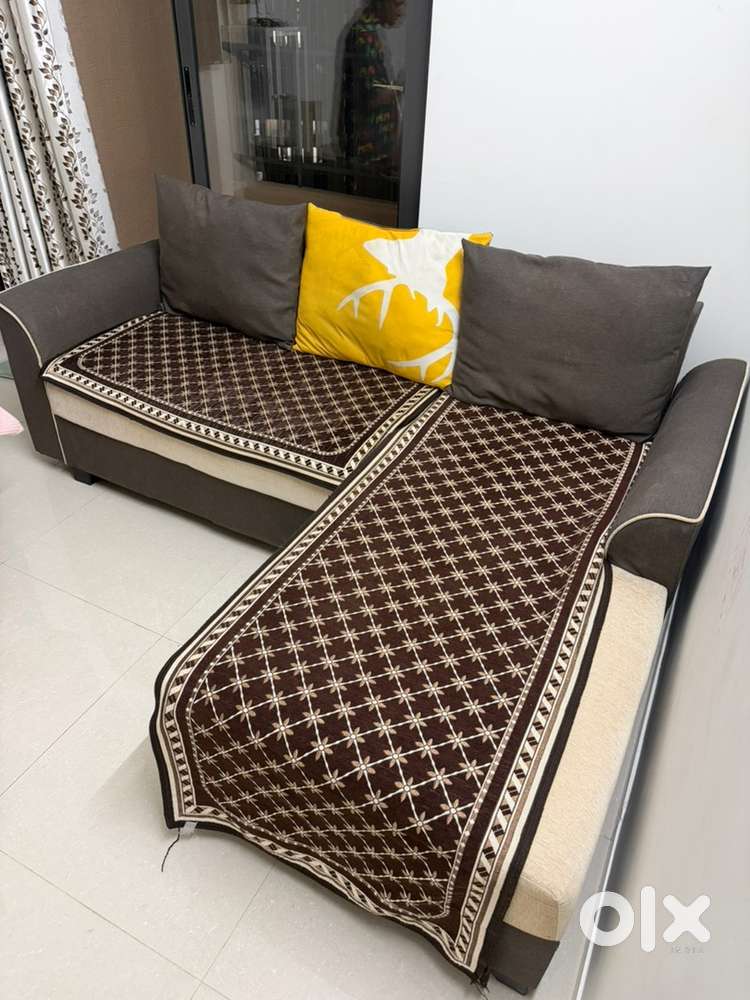 Sofa for the sell in good condition