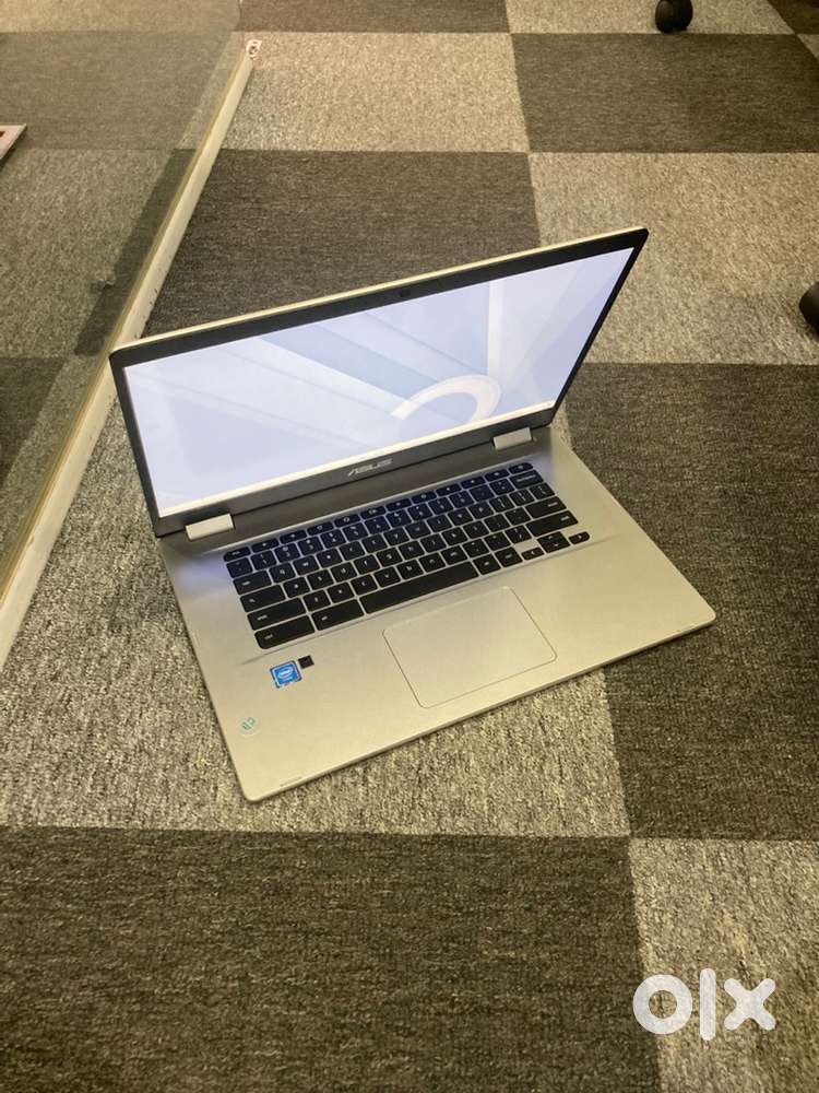 Asus Chrome Book : C523A intel R : Celron A : 4gb : 64gb : working
