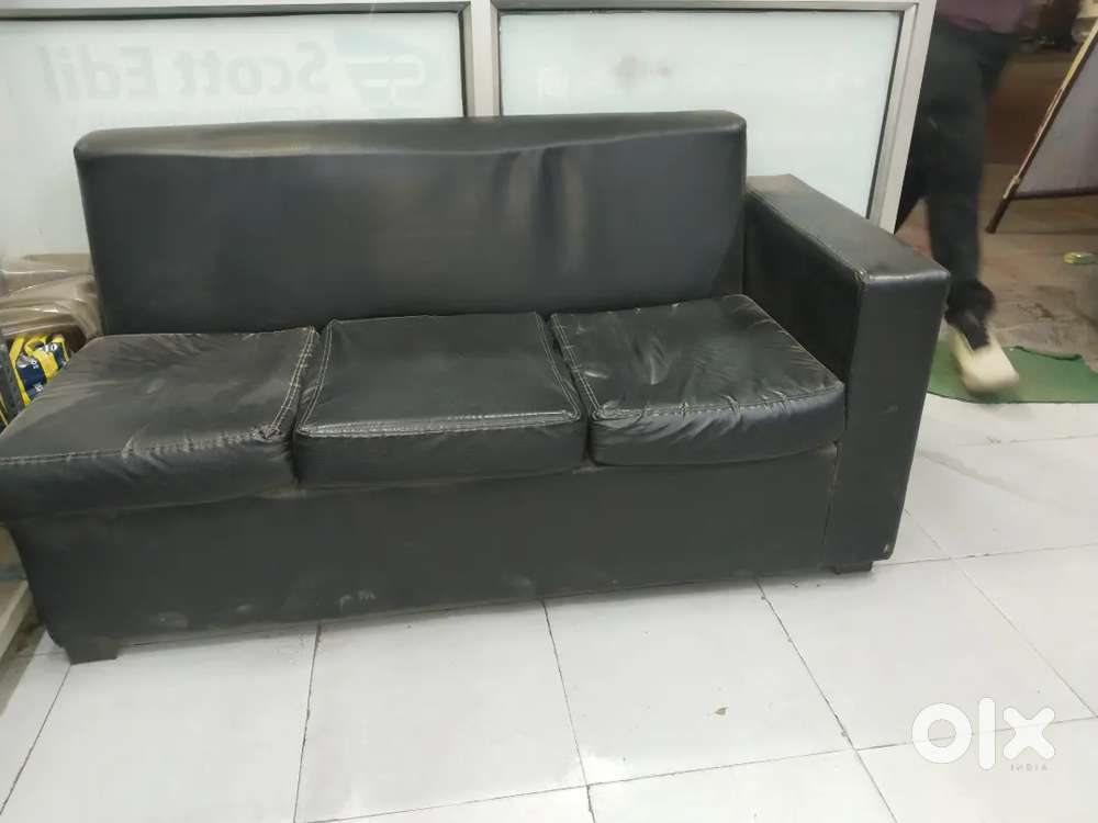 3 seater sofa , 2 sofas