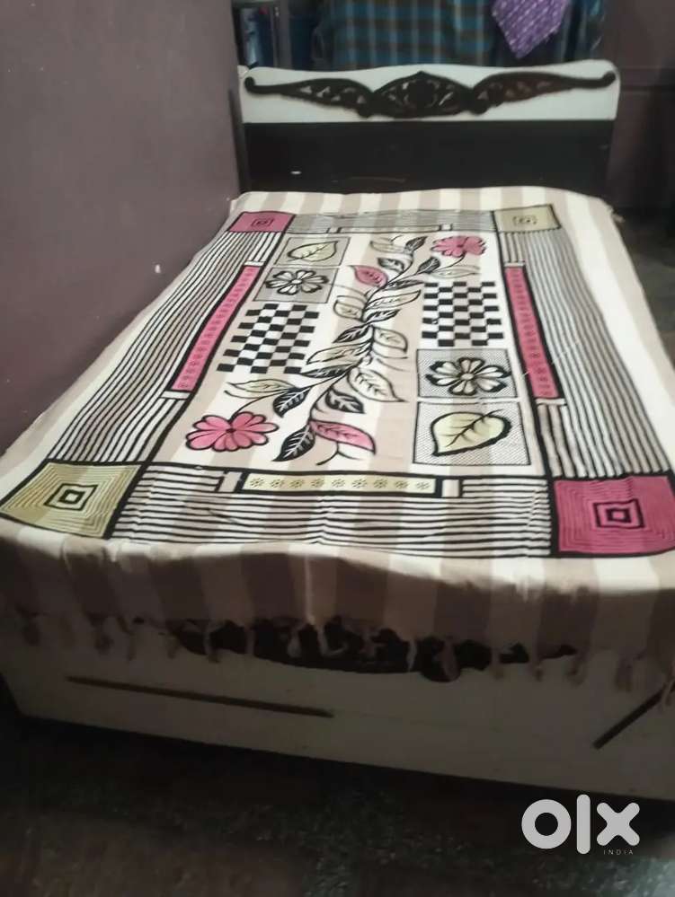 1 single box bed 1 double bed