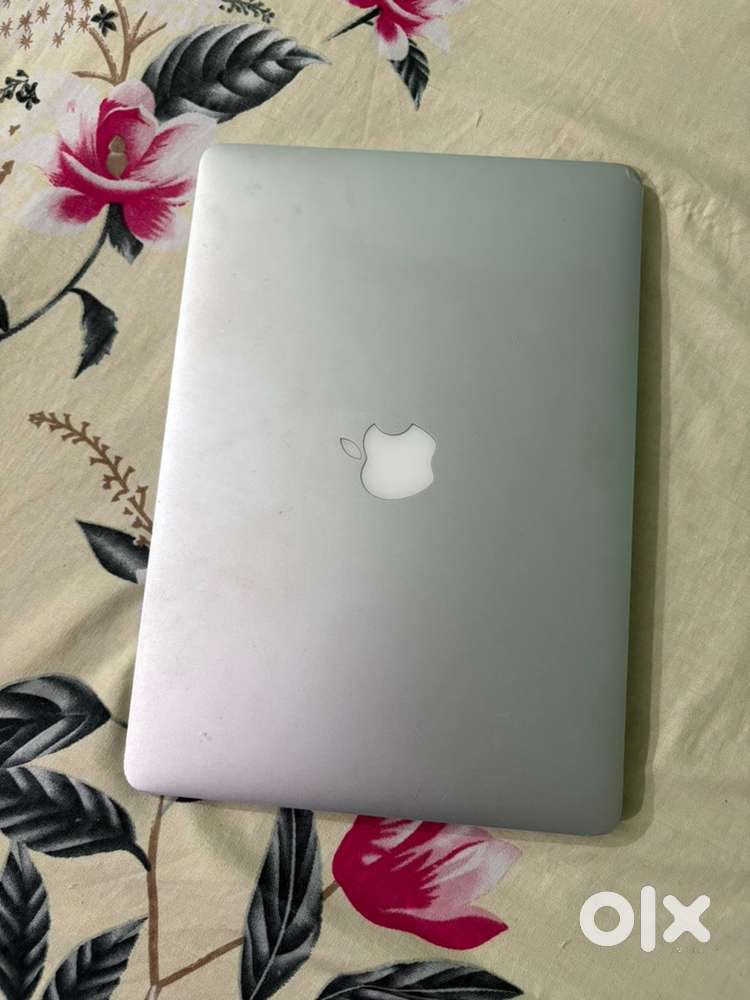 MacBook air model 2017