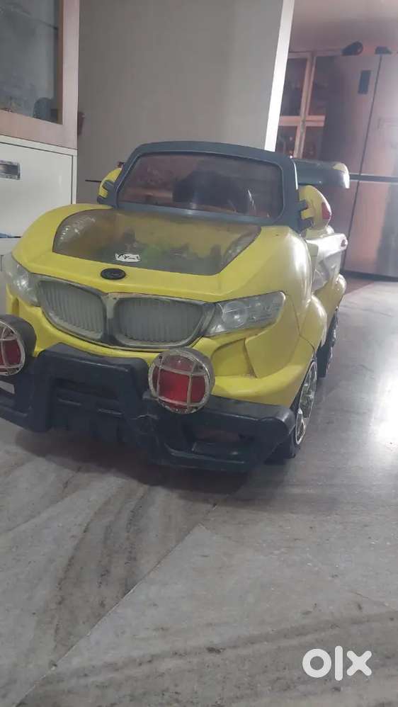 KIDS CAR YELLOW COLOUR