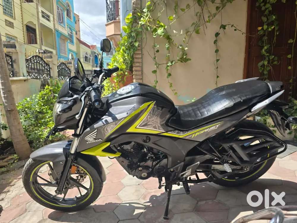 Honda Hornet 160R in good condition