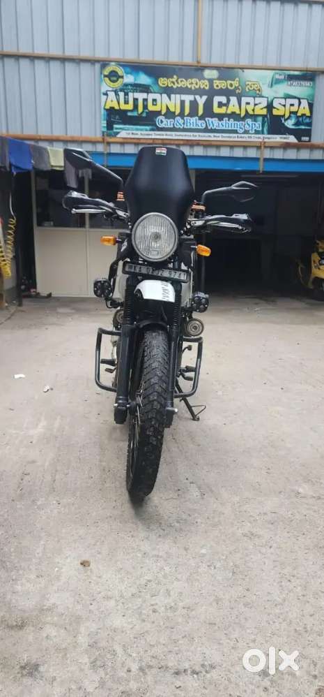 Himalayan 411 mint condition