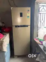Age 10 years Samsung double door friedgs urgent sale
