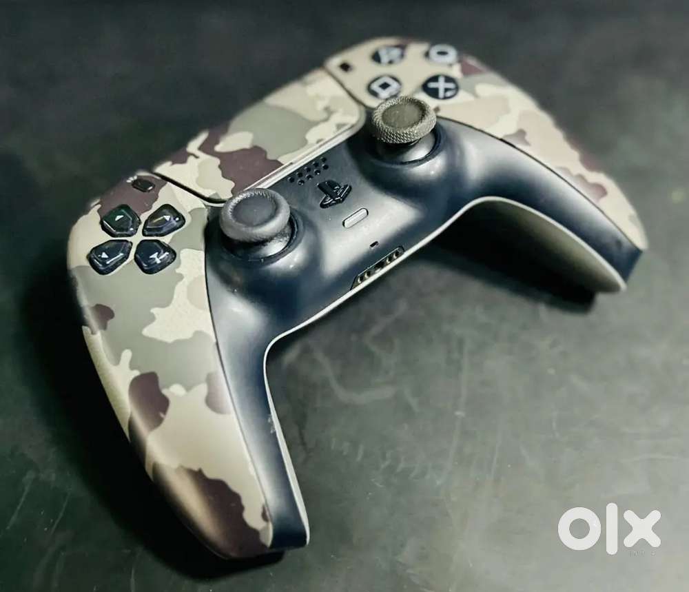 PS5 controller camouflage colour