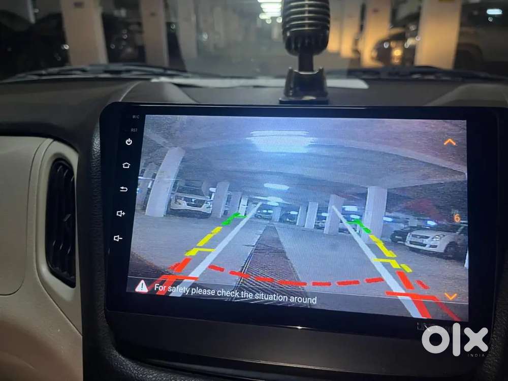 apple carplay music system