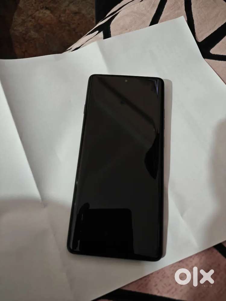 Motorola Edge 60 Pro , New Phone...Sim also not inserted