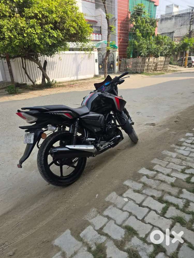 लड़कों की पसंदीदा बाइक ब्लैक अपाचे 2021 मॉडल मात्र 58500 /- में ।