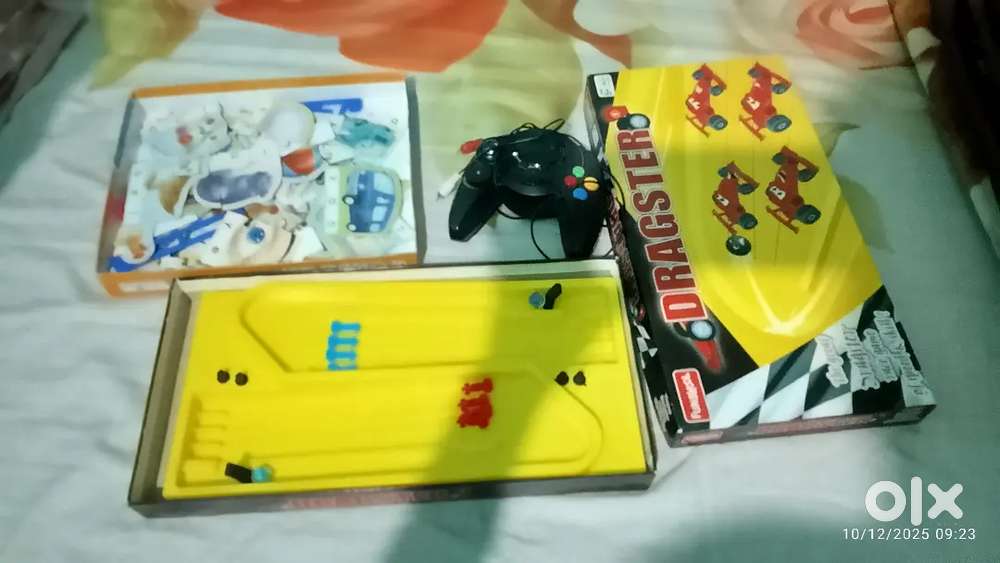 Game puzzle and car race game