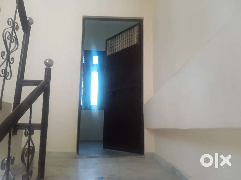 Single Room with Bathroom for sale