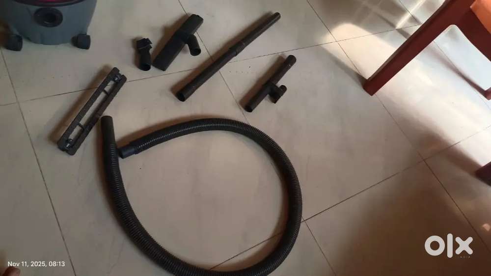 Vaccum cleaner with accessories