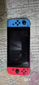 Nintendo Switch with all accessories + Pokémon Violet + Pouch