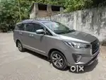 Toyota crysta 2.4 Diesel Automatic single owner company maintenance
